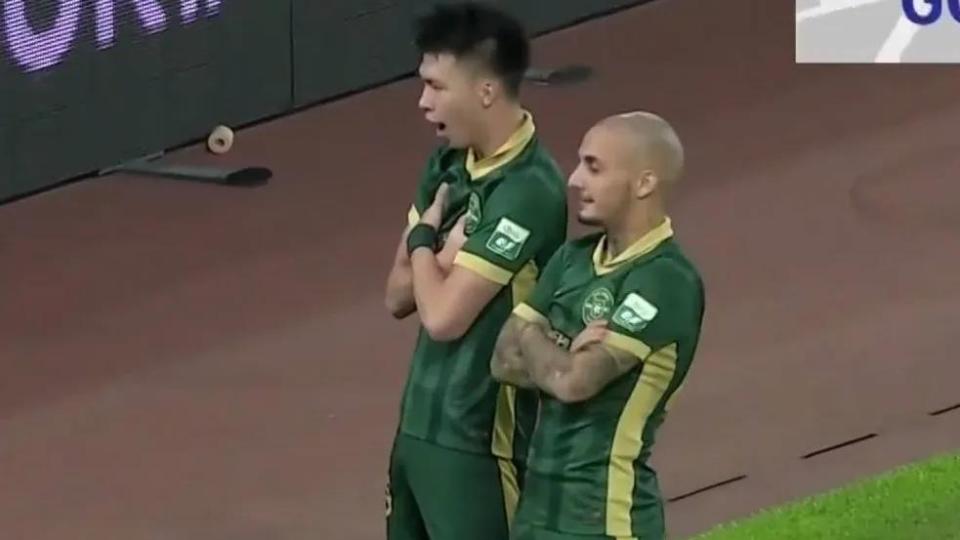 首的上海申, drL, 客队则以