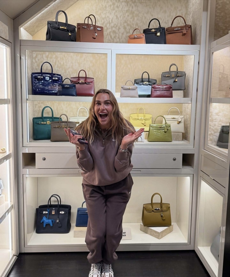 KfgAA, 萨巴伦卡在