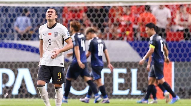 因此他是不 因此他是不